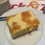Back & Zack - 料理写真:Quark-Mandarinen Kuchen♪