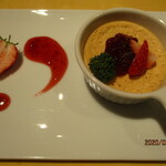 スタジオーネ フルッティフィカーレ - ウニのフランと苺のマルメッラータ