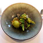 グリグリ - 第二前菜「ホタテと牡蠣、山菜」。個人的に最も気に入った一皿です