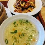 台湾点心房 - 回鍋肉とスープ