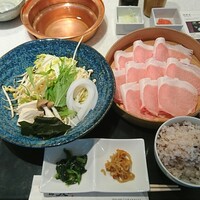 しゃぶしゃぶ 山笑ふ 銀座店 - 