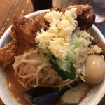 旨辛ラーメン 表裏 - 