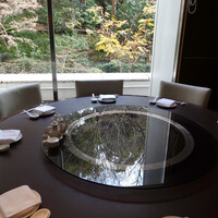 中国料理 四川 - お庭を臨む円卓