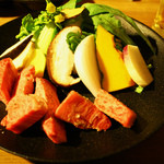 粟 - 大和牛の陶板焼き