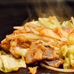 Torampu - 豚キムチ炒め
