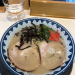 Tsukino Usagi - とんこつラーメン　640円