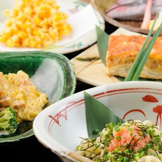 新鮮なお刺身や季節のメニューなど、酒に合う一品揃い！