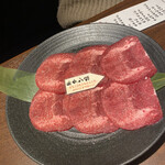 焼肉市場めぐろや - 