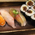 玄海鮨 - 右サイド