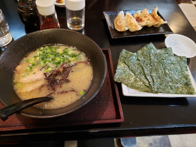 豚骨らーめん 無限 - 川崎新町/ラーメン | 食べログ