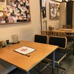 豚珍館 - 店内