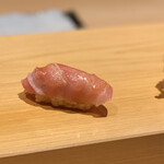 こま田 - 握りのスタートでいきなりの大トロから