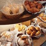 NOBU Cafe - 棚のパン・その１