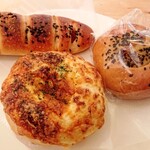 NOBU Cafe - イートインのパン3種