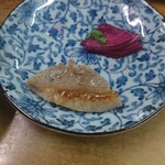 伊勢屋酒店 - 一切れ頂く。