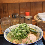 中華蕎麦 春馬 - 朝ラーセット（普）700円と九条ねぎTP100円