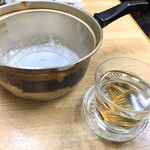 Tokiwa Gi - 鍋の熱燗でヒレ酒