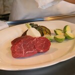 あざみ野うかい亭 - 牛フィレのポワレの材料