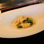 あざみ野うかい亭 - ブロッコリーとカラスミのパスタ