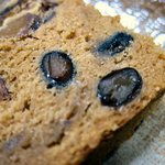 ジュヴァンセル ジェイアール京都伊勢丹店 - 黒豆から蜜が滲み出しています