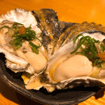 石臼挽き手打 蕎楽亭 - 生牡蠣(米崎産)　1ケ560円