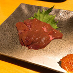 石臼挽き手打 蕎楽亭 - 会津の馬刺し(レバー)　980円