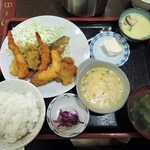 Shima - ミックスフライ定食800円