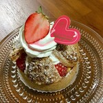 ル・パティシエ ヨコヤマ 京成大久保店 - 苺のパリジャン