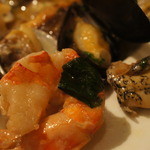 クロッキオ - エビ、イカ、ムール貝、アサリ、ツブと豪華