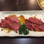 秀作 - ←ロース　カルビ→