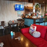 Island Cafe oluolu - ソファ席あります