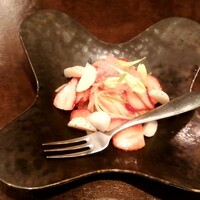 オッジ ダルマット 西麻布店 - 苺の冷製パスタ