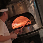 シシリヤ - 一発でファンになりました。気取りも衒いもない、the 職人が焼く、ピッツァ