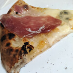 シシリヤ - 『クァトロ・フォルマッジ　プロシュート・クルード』　１８００円（税別）