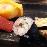 玄海鮨 - 梅シソ巻