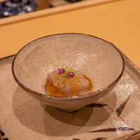 鮨 かの - 鮃昆布締め海胆ソース