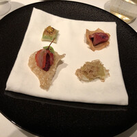 ベージュ アラン・デュカス 東京 - 