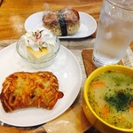 ハレケア カフェアンドサロン - 