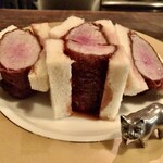 Tonkatsu Shimizu - 食パンのバランスが可笑しいカツサンド ヒレ！