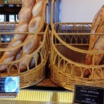 レタンプリュス - バゲットもありました