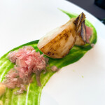 プレゼンテ スギ - ⑧蕪・パルマ産生ハムの削り節・蕪の葉とパセリのソース