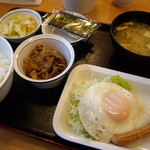 松屋 - ソーセージエッグ定食３９０円