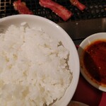 朝鮮飯店 - カルビには白米が欠かせないのです。。。