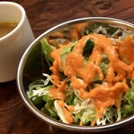 インド・ネパール料理ナマステ　ガネーシャ　マハル - 突き出しのサラダとスープ