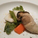 Soba Hirakawa - 2月蕎麦懐石　先付：牡蠣のオイル漬、ニンジンのオイル煮、蕪と大葉春菊のサラダ唐墨粉がけ