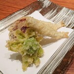 Soba Hirakawa - 2月蕎麦懐石　天ぷら：カマンベールチーズ入り自家製干し柿、ワカサギ、蕗の薹