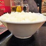 南国亭 - エビと玉子のチリソース煮定食750円（ランチは、ライス、麻婆豆腐ほか、おかわり自由）