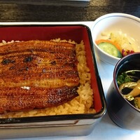 鰻割烹 伊豆栄 本店 - 