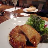 シャンパン食堂 - カツレツ☆ソース少な目。。ミルキーさとかも特にはないかな？？