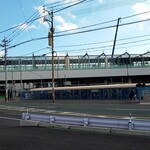 南京ラーメン 黒門 - JR折尾駅（北側より）は、まだまだ工事中